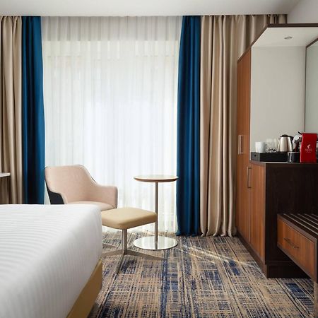 Courtyard By Marriott Tashkent Hotel Екстериор снимка