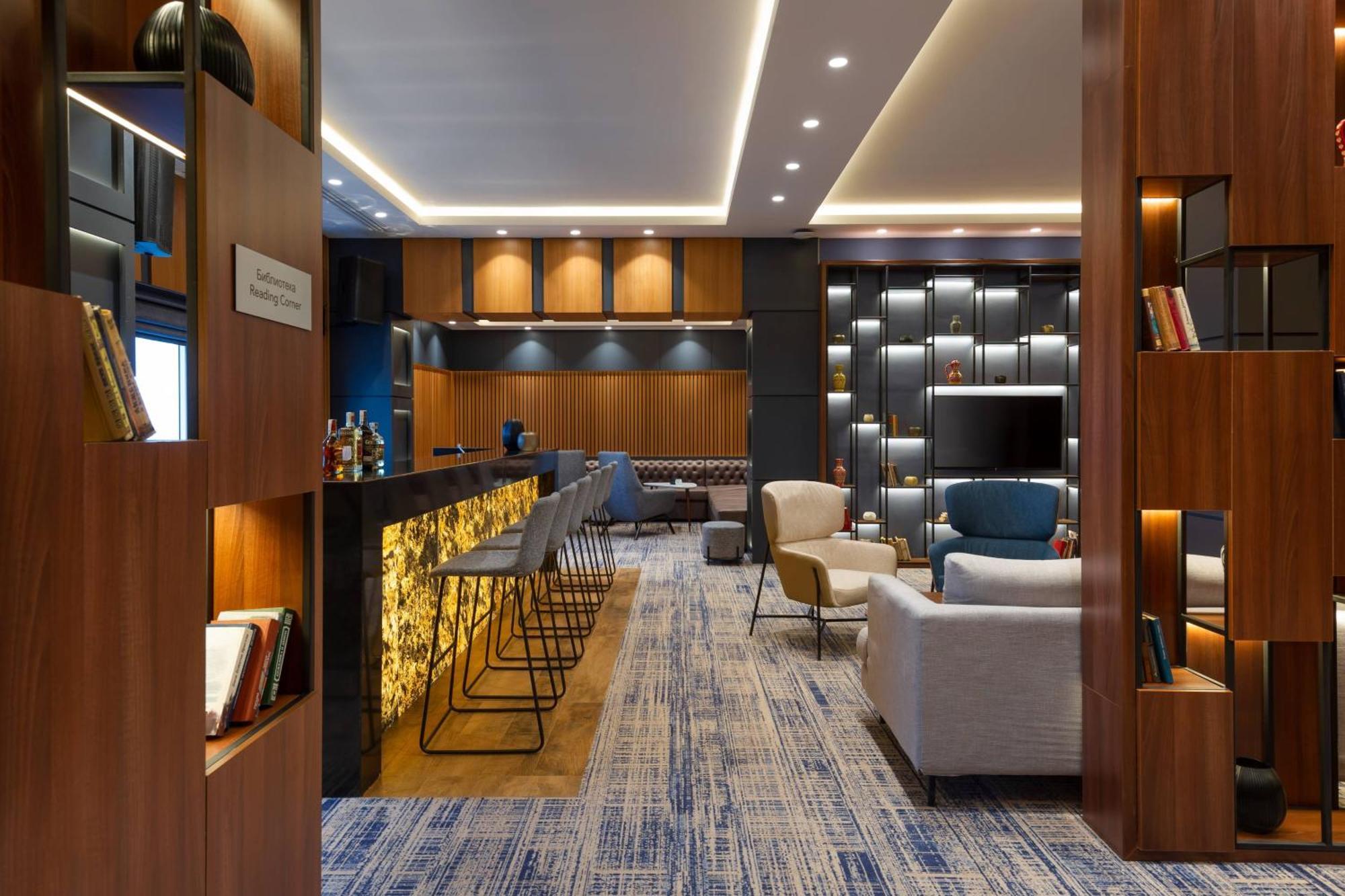 Courtyard By Marriott Tashkent Hotel Екстериор снимка