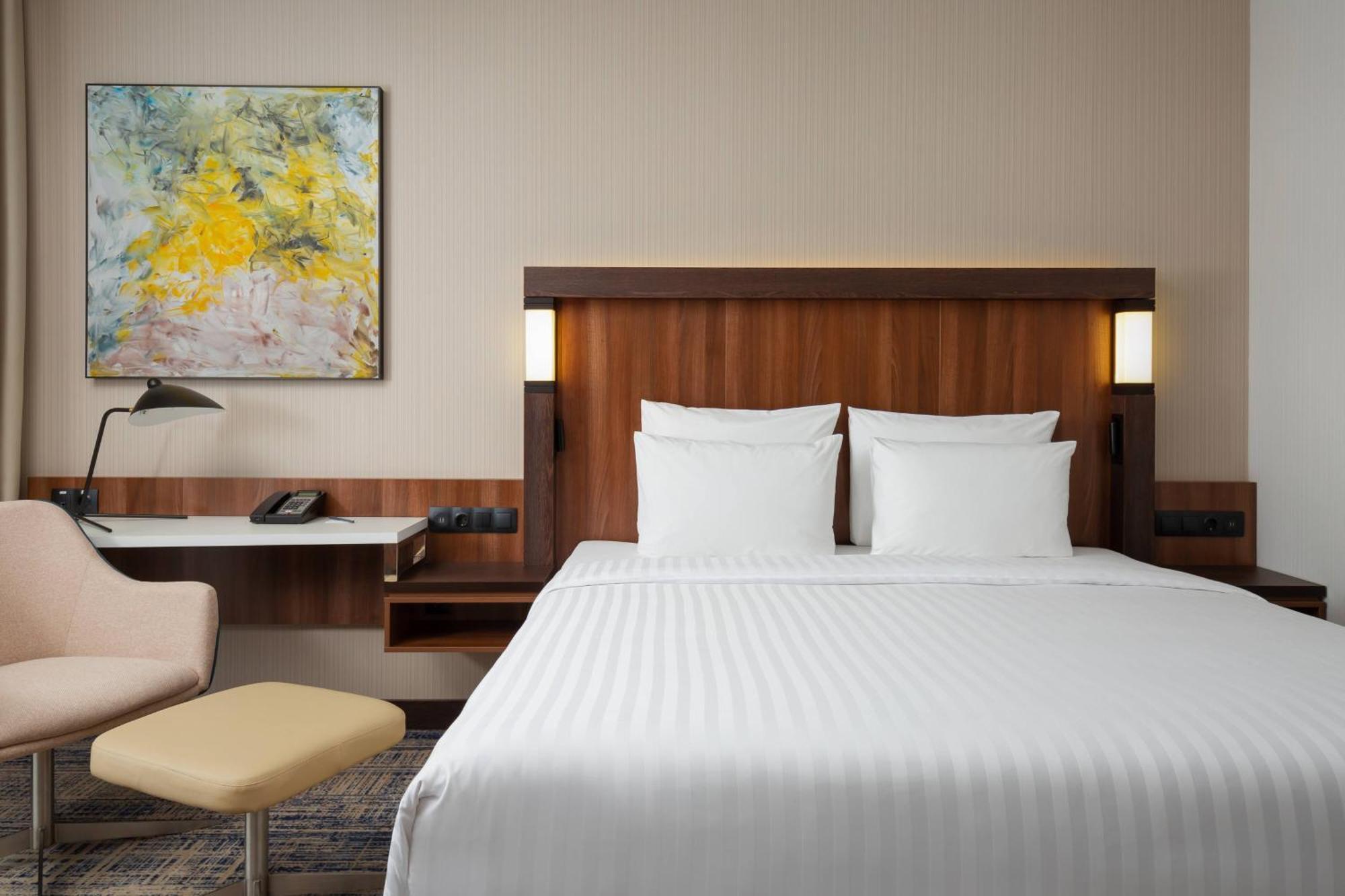 Courtyard By Marriott Tashkent Hotel Екстериор снимка