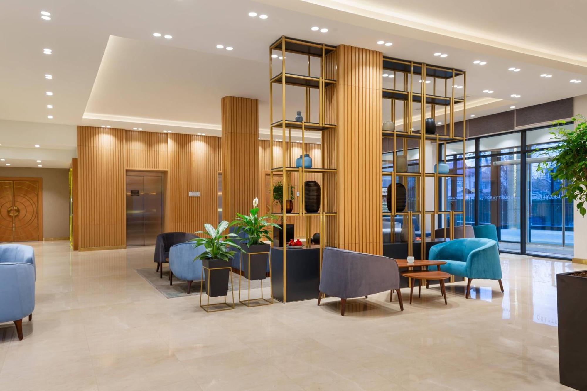 Courtyard By Marriott Tashkent Hotel Екстериор снимка